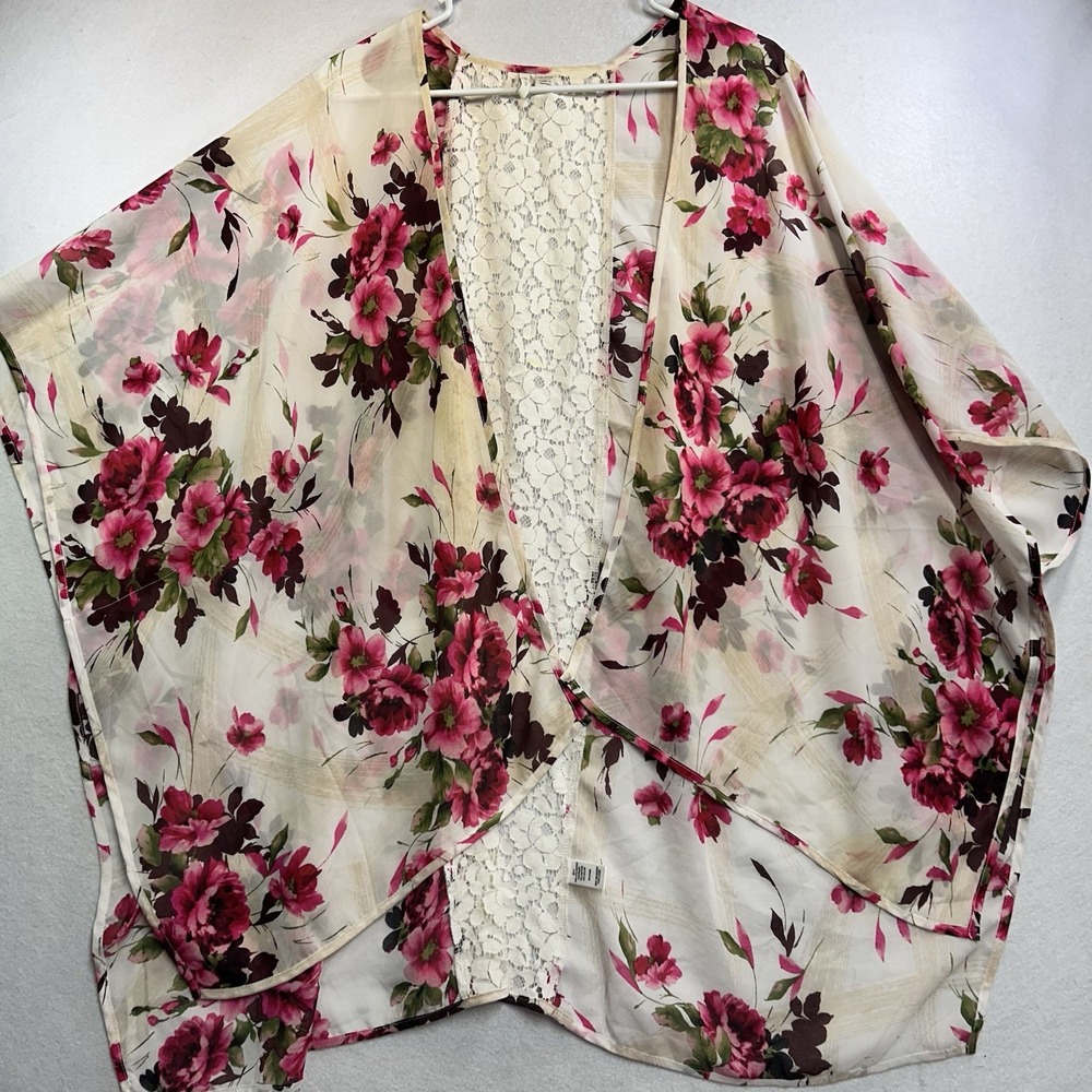 Cato Lace Oversized Kimono Floral 14/16 est. 1946